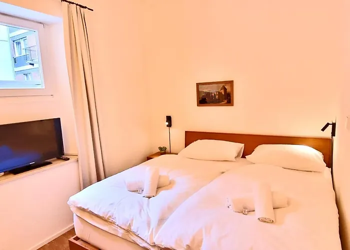 Apartment Emilie With Parking Historic City Center